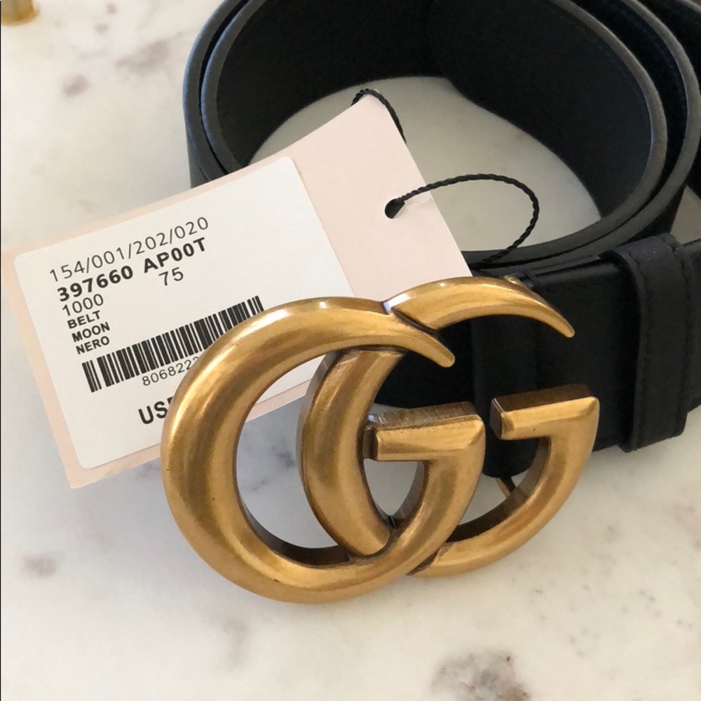 Gucci black leather belt with Double G buckle